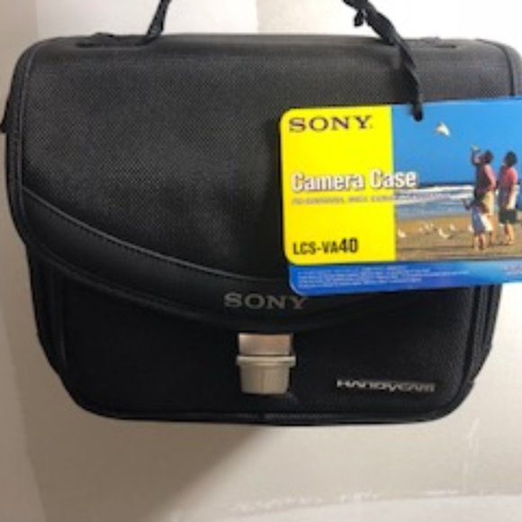 CAMERA CASE NWT